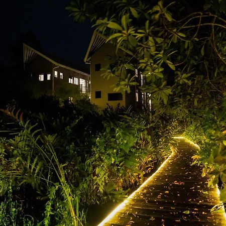 Karawwa Luxury Villas Hikkaduwa Buitenkant foto